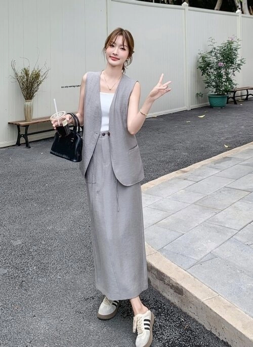Light Gray Stylish Vest And Skirt Set