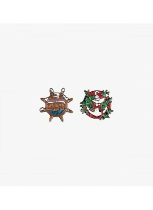 AKMU “YGBOX7” Merch – Christmas Badge Set