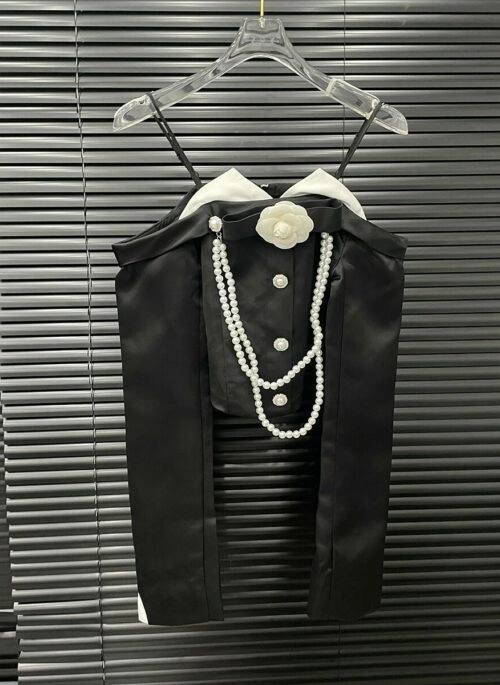 Black Flower Pearl Chain Off-Shoulder Top | Jennie – BlackPink