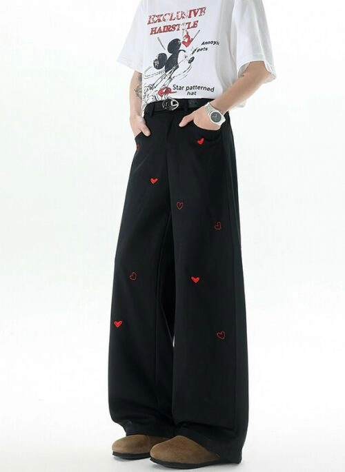 Black Mini Hearts Embroidered Jeans | Chaeryeong – ITZY