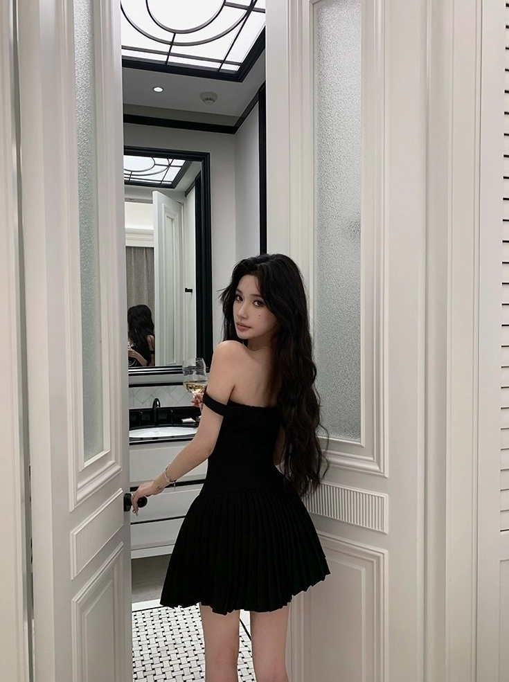 NOFFICIALNOFFICE★韓国人気 SPAN VELVET RAGLAN TOP BLACK/PINK Black Vintage Dress | Jennie - BlackPink - Fashion Chingu