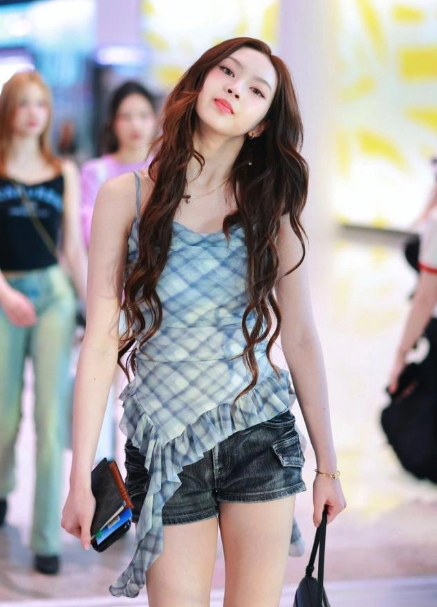 Blue Plaid Frilled Sling Top | Chiquita - BabyMonster - Fashion Chingu