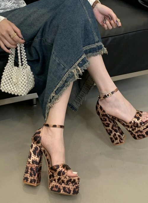 Brown Leopard Print Platform Heels | Haneul – Kiss Of Life