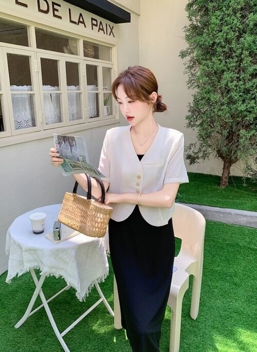 Blue Floral Square Neck Princess Dress | Yoon Joo Won