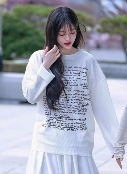 Light Green Cutout Long Sleeve T-Shirt | Minju - ILLIT