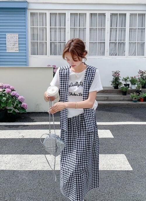 Plaid Embroidered Sweater And Skirt Set With Shawl