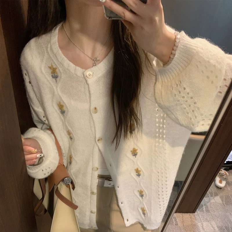 White Flower Embroidered Button-Up Cardigan | Yeosang