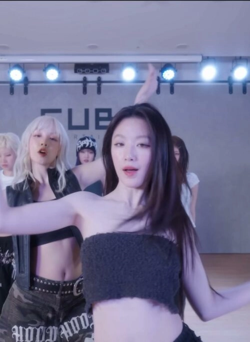 Black Mink Fur Tube Top | Shuhua – (G)I-DLE