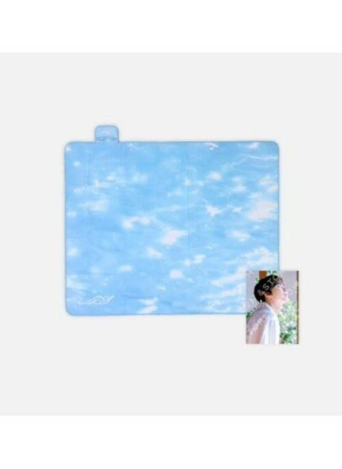 DOYOUNG “Soar” Merch – Picnic Mat