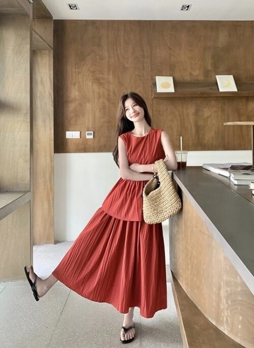 Black Buttons Back-Pleated Skirt | Sana - Twice - Fashion Chingu