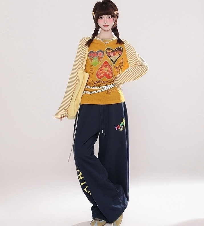 Retro Graffiti Heart Long Sleeve Top - Fashion Chingu