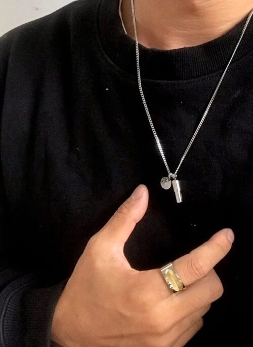 Silver Capsule Pendant Chain Necklace | Hyunjin - Stray Kids