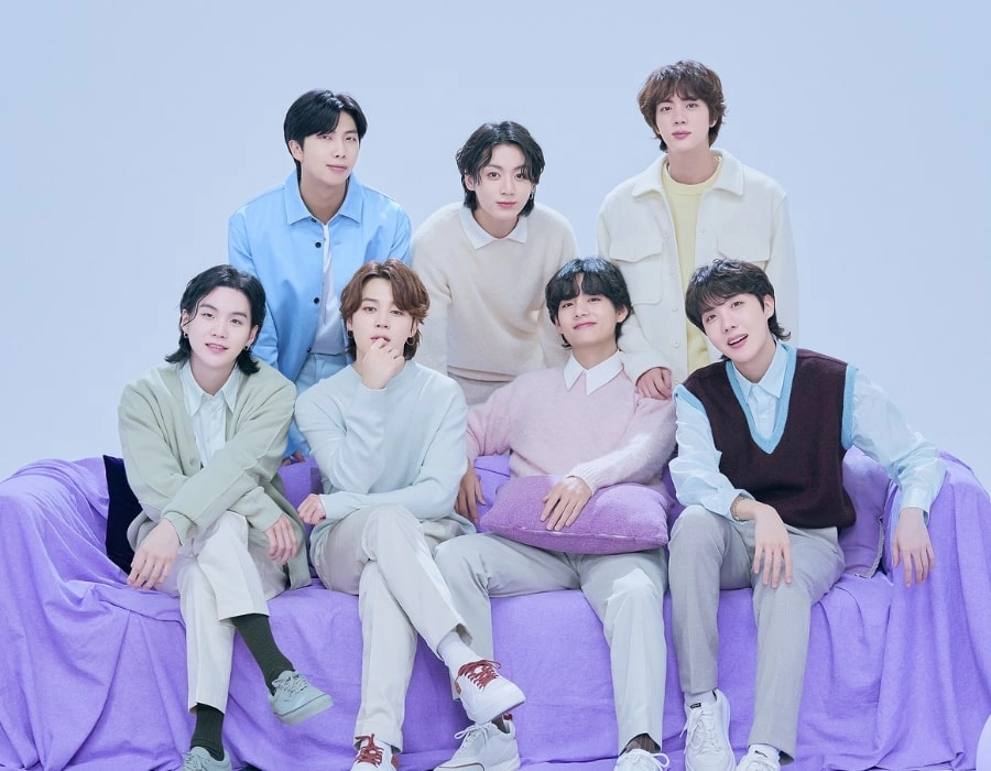 KPOP Outfit Shop - Get Your Favorite Idol Fashion - Shop Now!