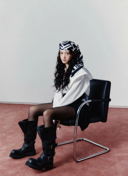 Black Faux Leather Loose Tube Buckled Boots | Leeseo – IVE