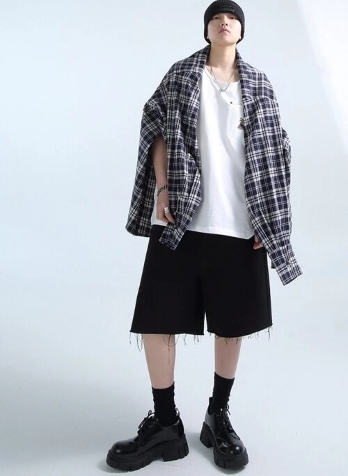 Black Ripped Edge Shorts | Soobin – TXT