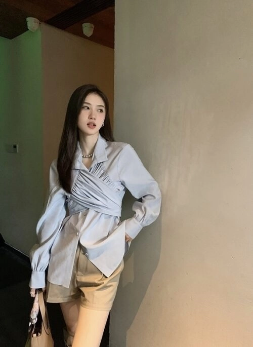 Blue Bandage Long Sleeves Shirt | Do Do Hee - My Demon