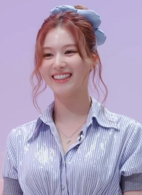 Blue Cushion Flower Hairtie | Sana – TWICE