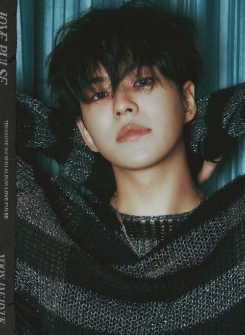 Grey And Black Stripes Hollow Knit Sweater | Jaehyuk – Treasure