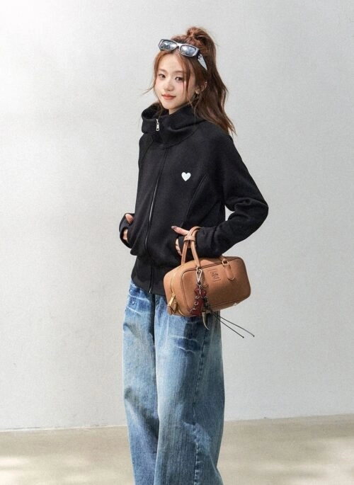 Heart Embroidered Zip Up Cropped Sweatshirt Jacket