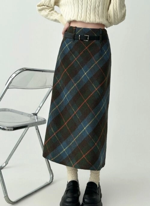 Plaid Wool Midi Skirt Vintage Style