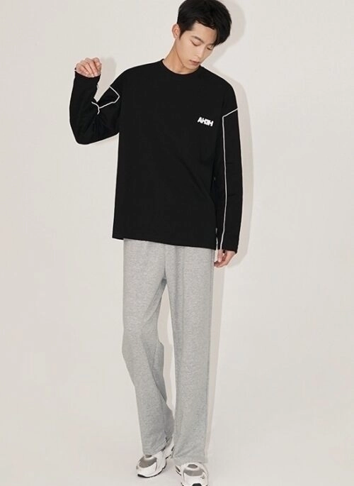 Premium Crewneck Loose Graphic Long Sleeve Tee
