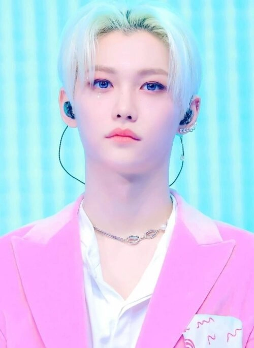 Silver Asymmetric Chain Pearl Necklace | Felix – Stray Kids