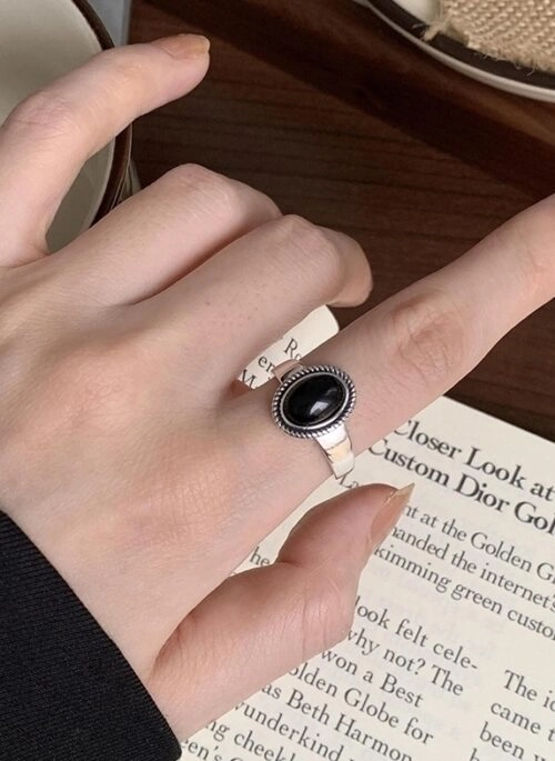 Silver Black Oval Stone Ring | Hyunjin – Stray Kids
