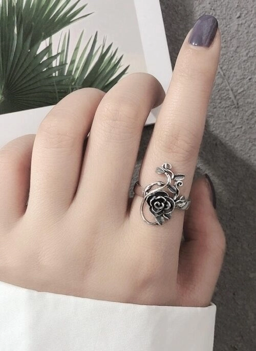 Silver Rose Vine Statement Ring | Tzuyu – Twice