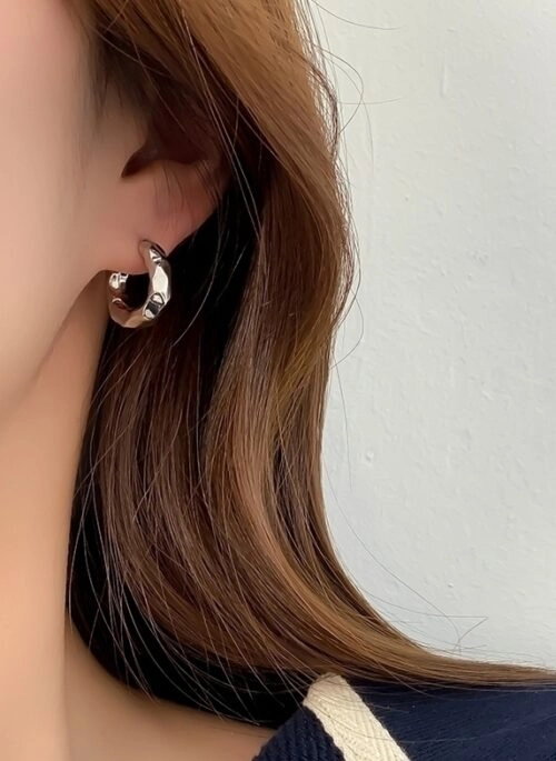 Silver Textured Mini Hoop Earrings | Changbin – Stray Kids
