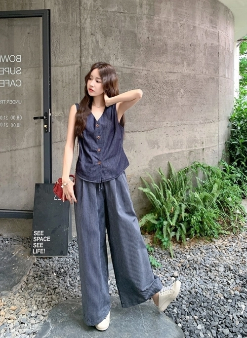 Trendy Denim Vest And Striped Wide Leg Pants Set
