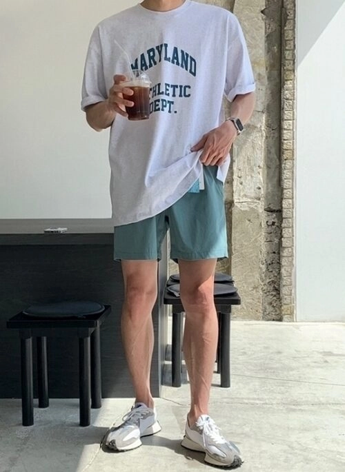 Vintage Cotton Relaxed Fit Graphic Tee