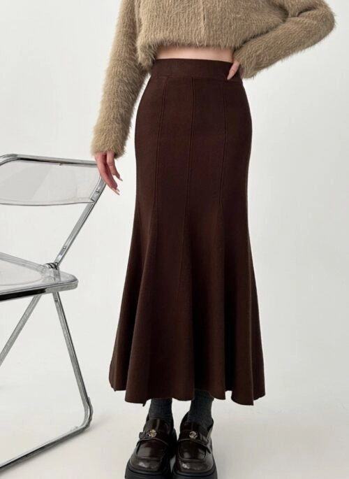 Vintage Knit Flare Midi Skirt Brown