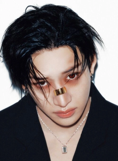 Black Square Gem Pendant Necklace | Bangchan - Stray Kids
