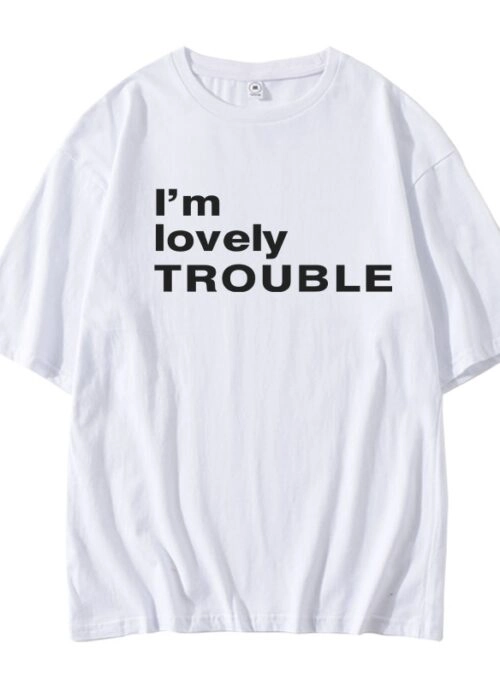 White “I’m Lovely Trouble” Graphic Print T-Shirt | Rei – IVE