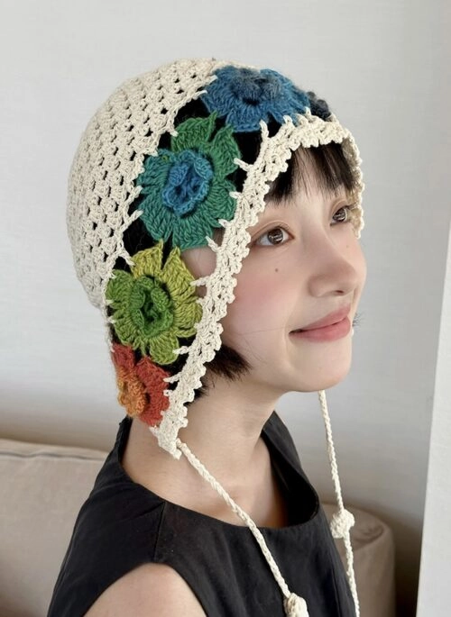 LE SSERAFIM ルセラフィム CROCHET HAT Beige Crochet Flower Tassel Hat | Sakura - Le Sserafim - Fashion