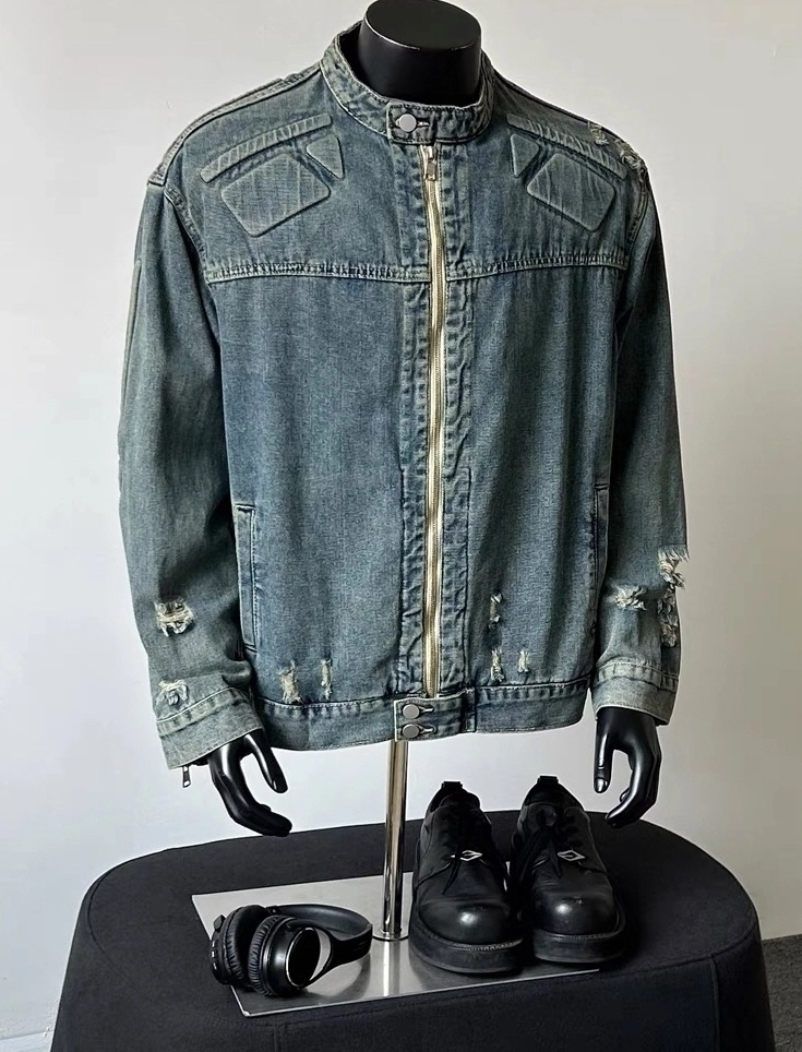 ＜H＞DISTRESSED DENIM JACKET/ジャケット Blue Embossed Detail Distressed Denim Jacket | Mingyu - Seventeen