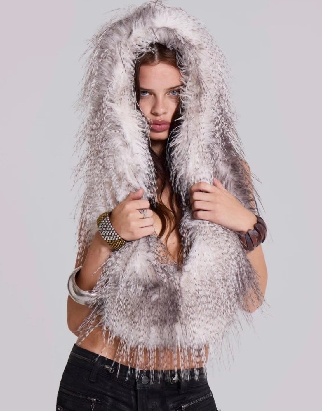 Grey Shaggy Faux Fur Hooded Vest | Jihyo - Twice - Fashion Chingu