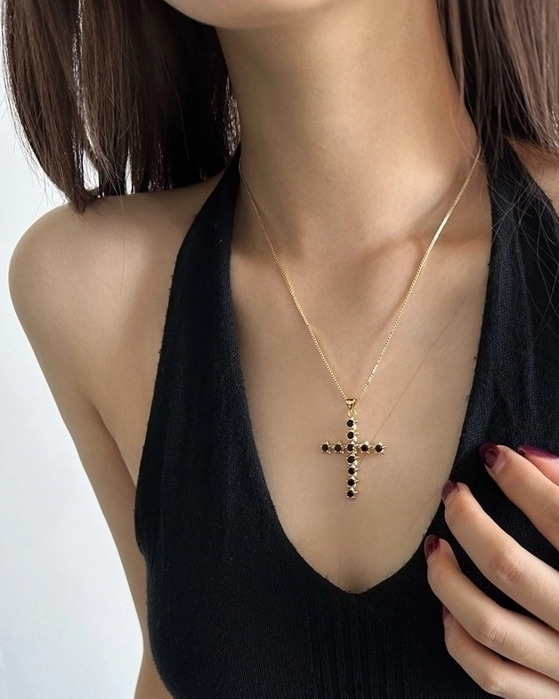 Black Cross Rhinestones Pendant Necklace | Momo - TWICE - Fashion