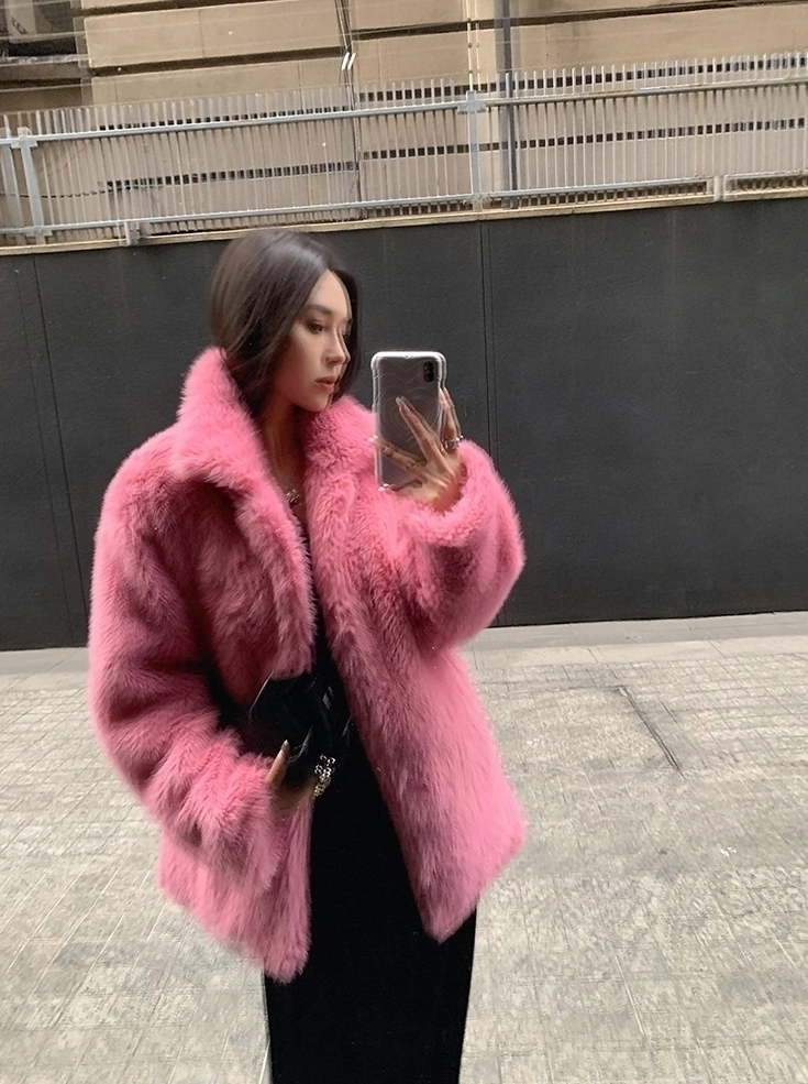Pink Plush Winter Faux Fur Coat | Hyunjin - Stray Kids - Fashion