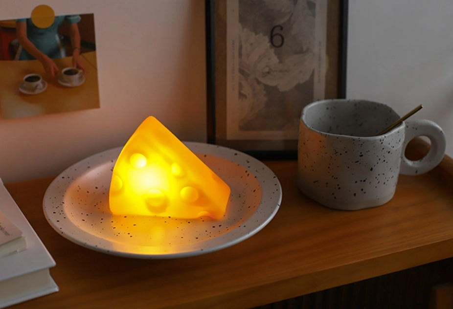 TOYSBIAN CHEESE LAND MINI CHEESE 蓄光 本体のみ Cheese-Shaped Mini Lamp | The Other Aesthetic