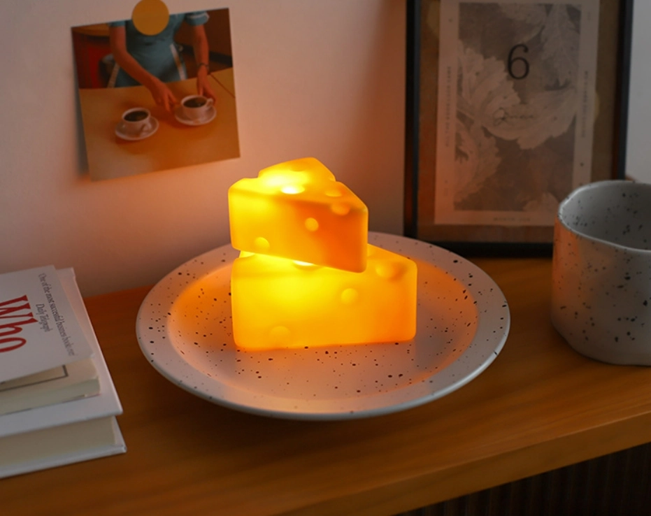 Cheese-Shaped Mini Lamp | The Other Aesthetic